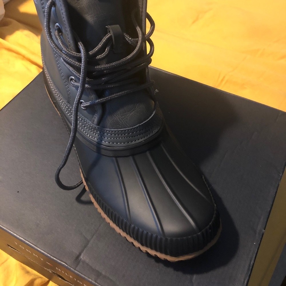 Tommy Hilfiger dark gray leather men's size 11